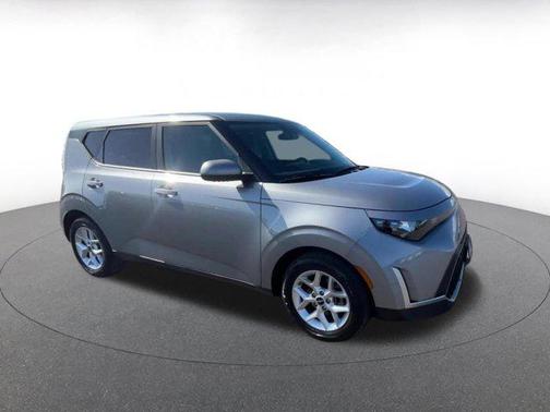 Steel Gray 2025 Kia Soul LX