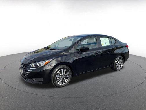 2023 Nissan Versa 1.6 SV