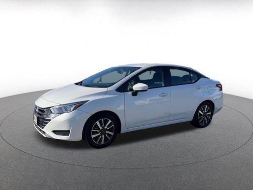 2023 Nissan Versa 1.6 SV