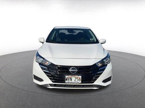 2023 Nissan Versa 1.6 SV