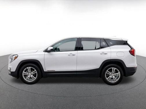 Summit White 2024 GMC Terrain SLE