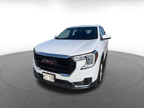 Summit White 2024 GMC Terrain SLE