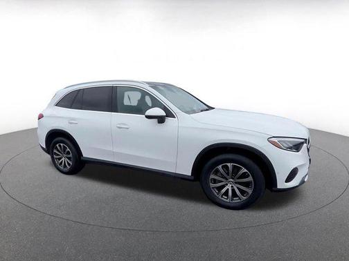 White 2024 Mercedes-Benz GLC 300 Base