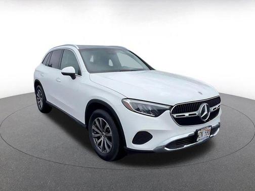 White 2024 Mercedes-Benz GLC 300 Base