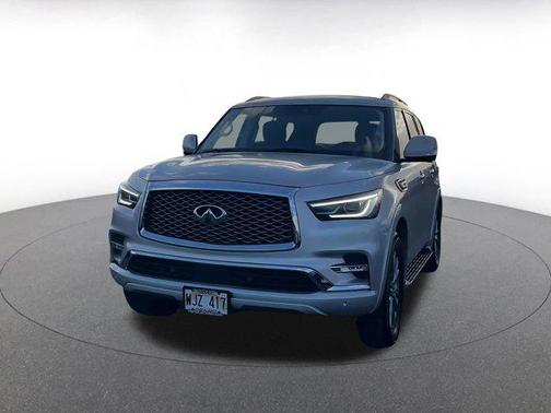 2022 INFINITI QX80 Luxe