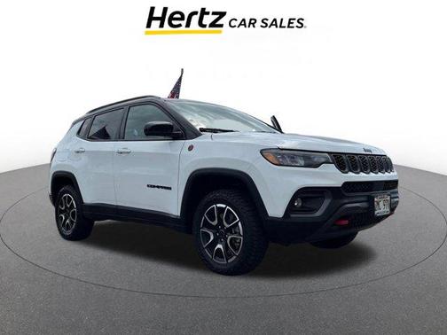 Bright White Clearcoat 2025 Jeep Compass Trailhawk