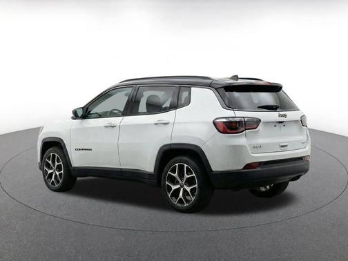 Bright White Clearcoat 2025 Jeep Compass Limited