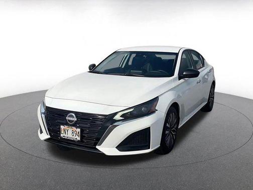 2025 Nissan Altima SV FWD