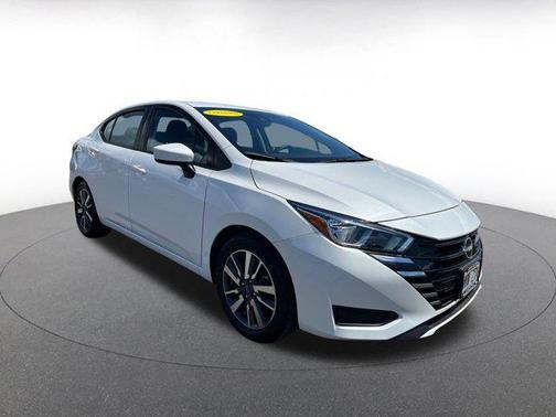 2023 Nissan Versa 1.6 SV