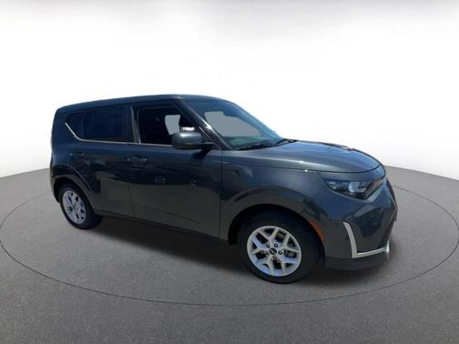 Gravity Gray 2025 Kia Soul LX