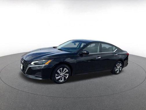 2023 Nissan Altima S FWD