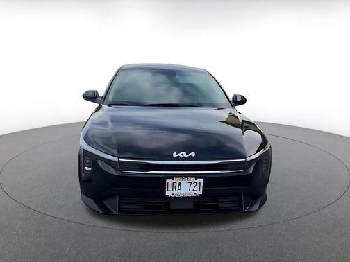 Aurora Black Pearl 2025 Kia K4 LXS