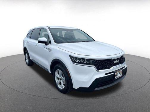 Glacial White Pearl 2023 Kia Sorento LX