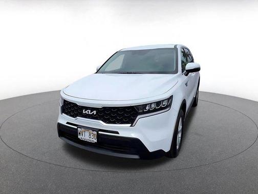 Glacial White Pearl 2023 Kia Sorento LX
