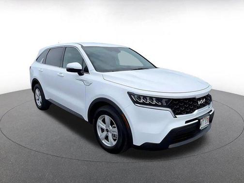 Glacial White Pearl 2023 Kia Sorento LX