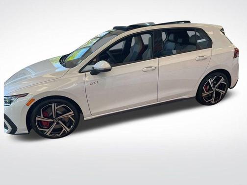 2025 Volkswagen Golf GTI 2.0T SE