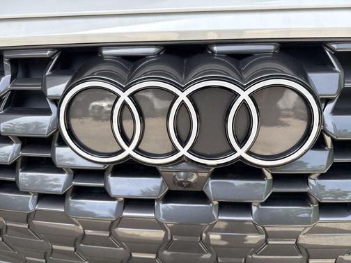 2025 Audi Q5 2.0T quattro Premium