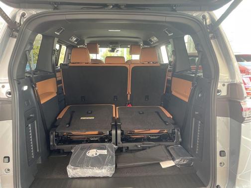 2025 Volkswagen ID. Buzz Pro S