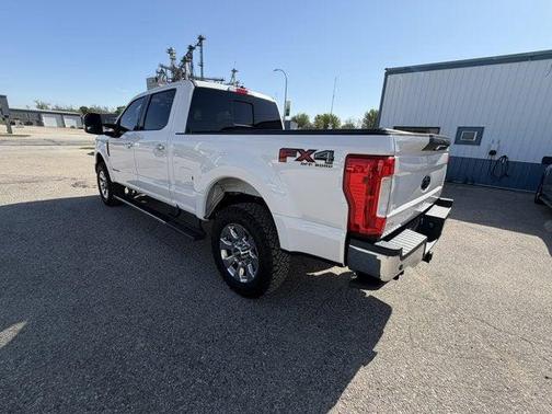 White Platinum Metallic Tri-Coat 2018 Ford F-250 Lariat