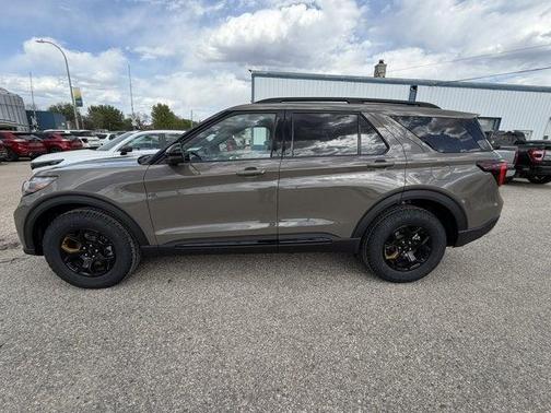 Marsh Gray 2026 Ford Explorer Tremor