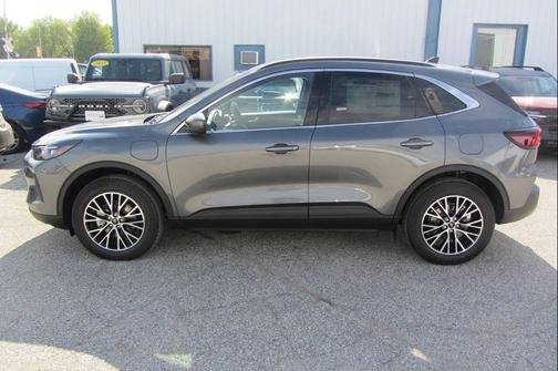 2025 Ford Escape PHEV Base