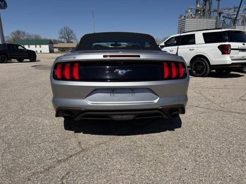 2020 Ford Mustang EcoBoost