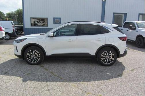 2025 Ford Escape PHEV Base