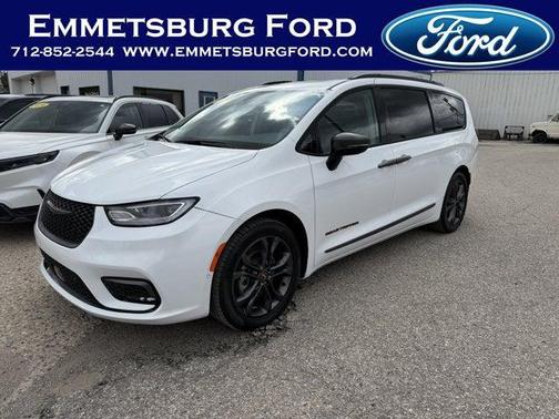 Bright White Clearcoat 2024 Chrysler Pacifica Touring L