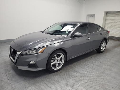 2021 Nissan Altima 2.5 SV