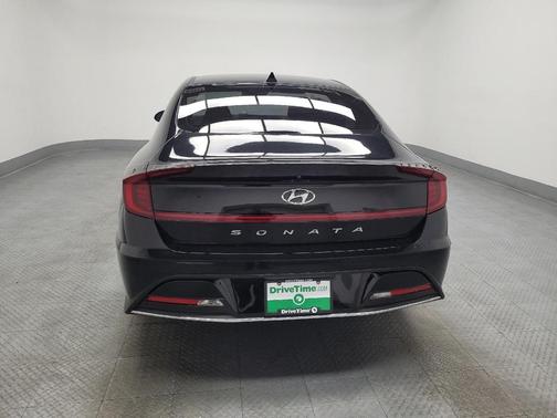 2022 Hyundai SONATA SE