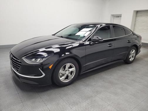 2022 Hyundai SONATA SE