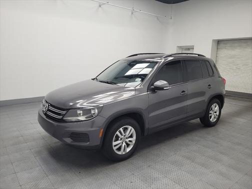 2016 Volkswagen Tiguan S
