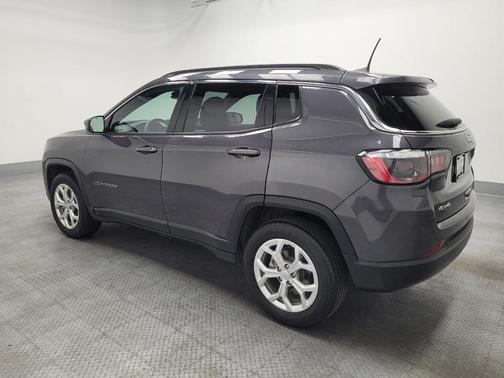 Baltic Gray Metallic Clearcoat 2024 Jeep Compass Latitude