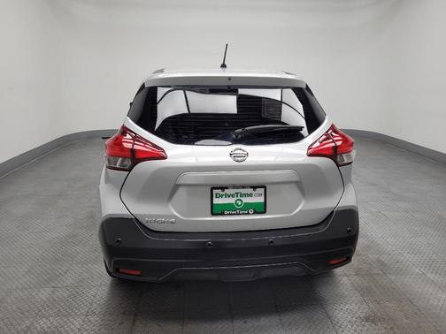 2020 Nissan Kicks S