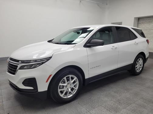 Summit White 2023 Chevrolet Equinox LS