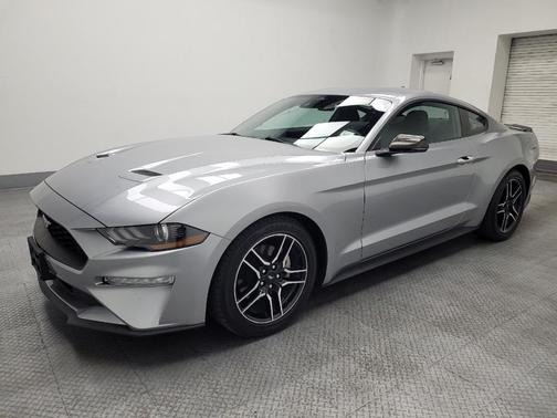 Iconic Silver Metallic 2022 Ford Mustang EcoBoost