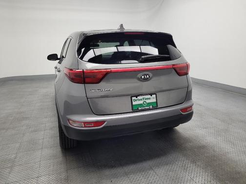 Mineral Silver 2018 Kia Sportage LX