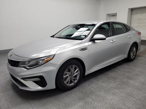 Sparkling Silver 2019 Kia Optima LX