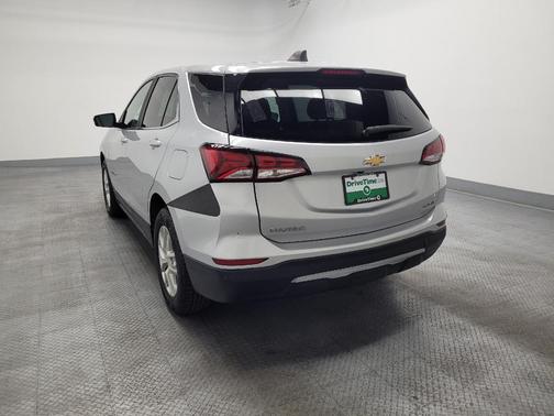 Silver Ice Metallic 2022 Chevrolet Equinox 1LT