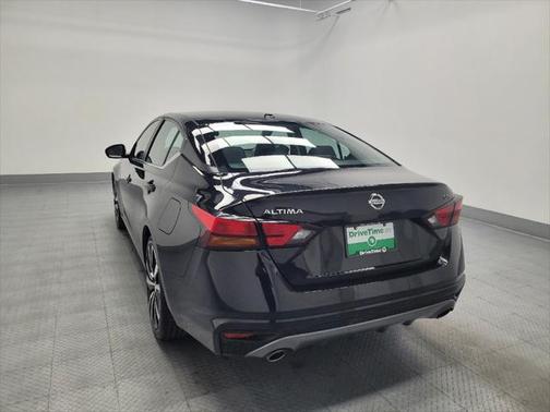 2022 Nissan Altima SR FWD