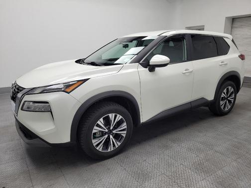 White 2023 Nissan Rogue SV