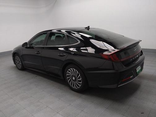 2021 Hyundai SONATA Hybrid Limited