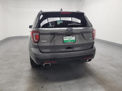 Gray 2017 Ford Explorer sport