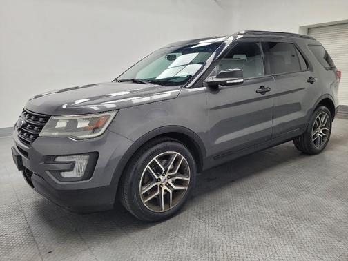 Gray 2017 Ford Explorer sport