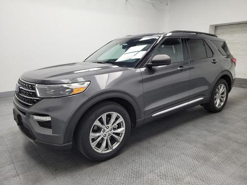 Magnetic Metallic 2020 Ford Explorer XLT
