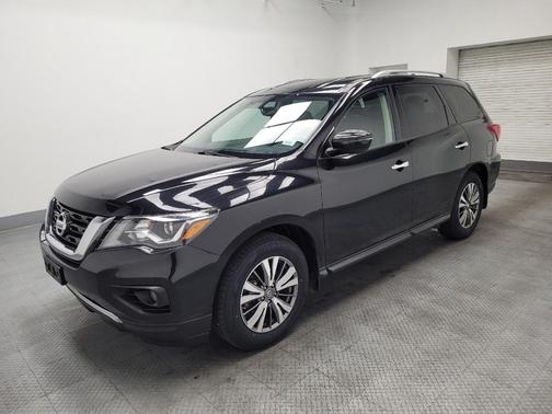 2019 Nissan Pathfinder SV