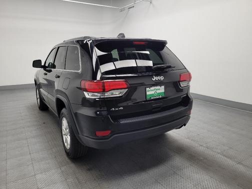 2020 Jeep Grand Cherokee Laredo