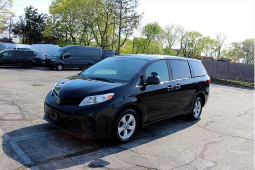 2020 Toyota Sienna LE