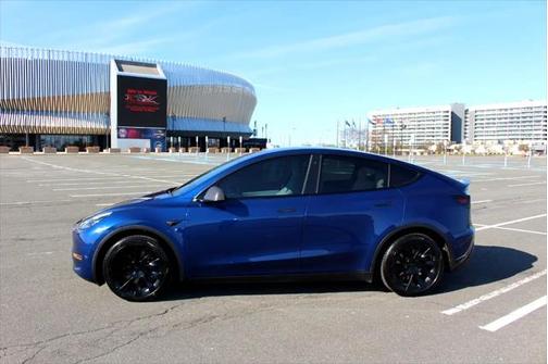 2021 Tesla Model Y Long Range Dual Motor All-Wheel Drive