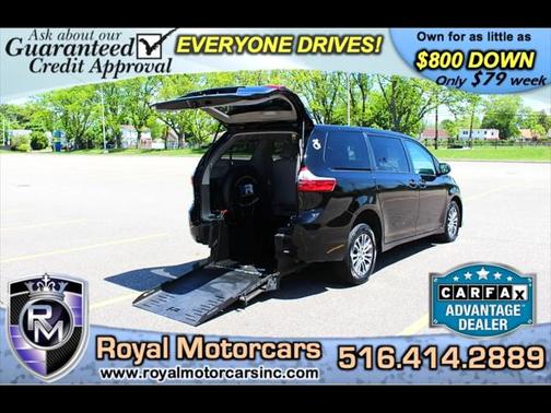 2020 Toyota Sienna LE